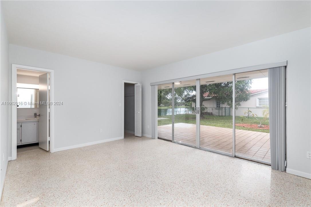 MIAMI LAKES SEC 6 - Residential Lease