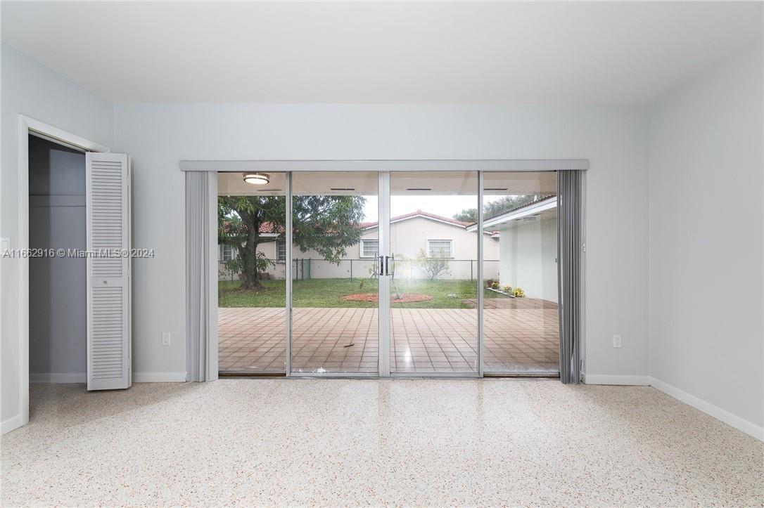 MIAMI LAKES SEC 6 - Residential Lease