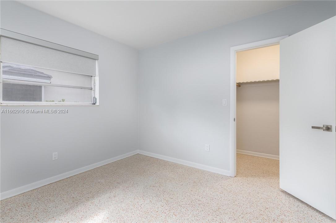 MIAMI LAKES SEC 6 - Residential Lease