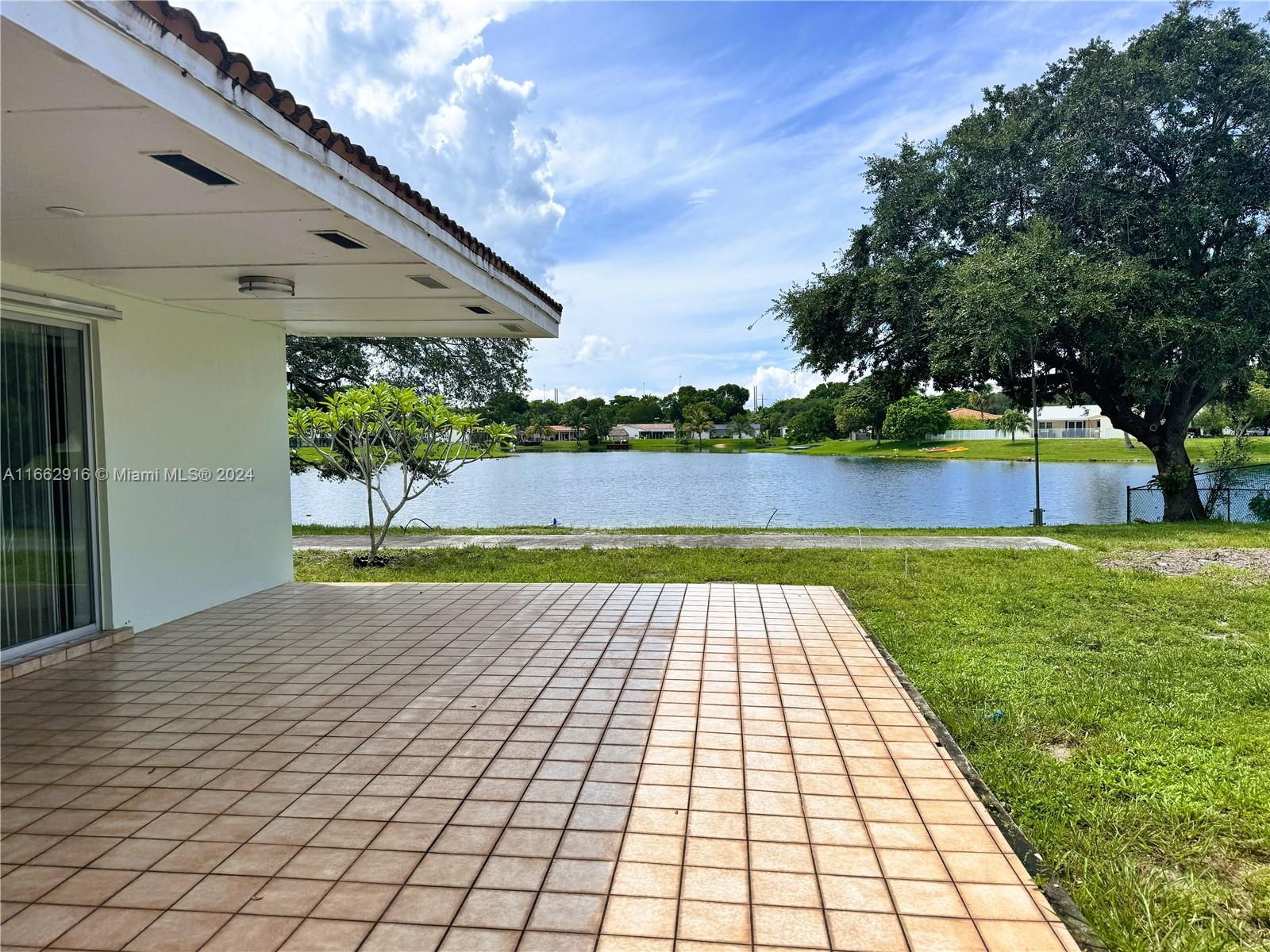 MIAMI LAKES SEC 6 - Residential Lease