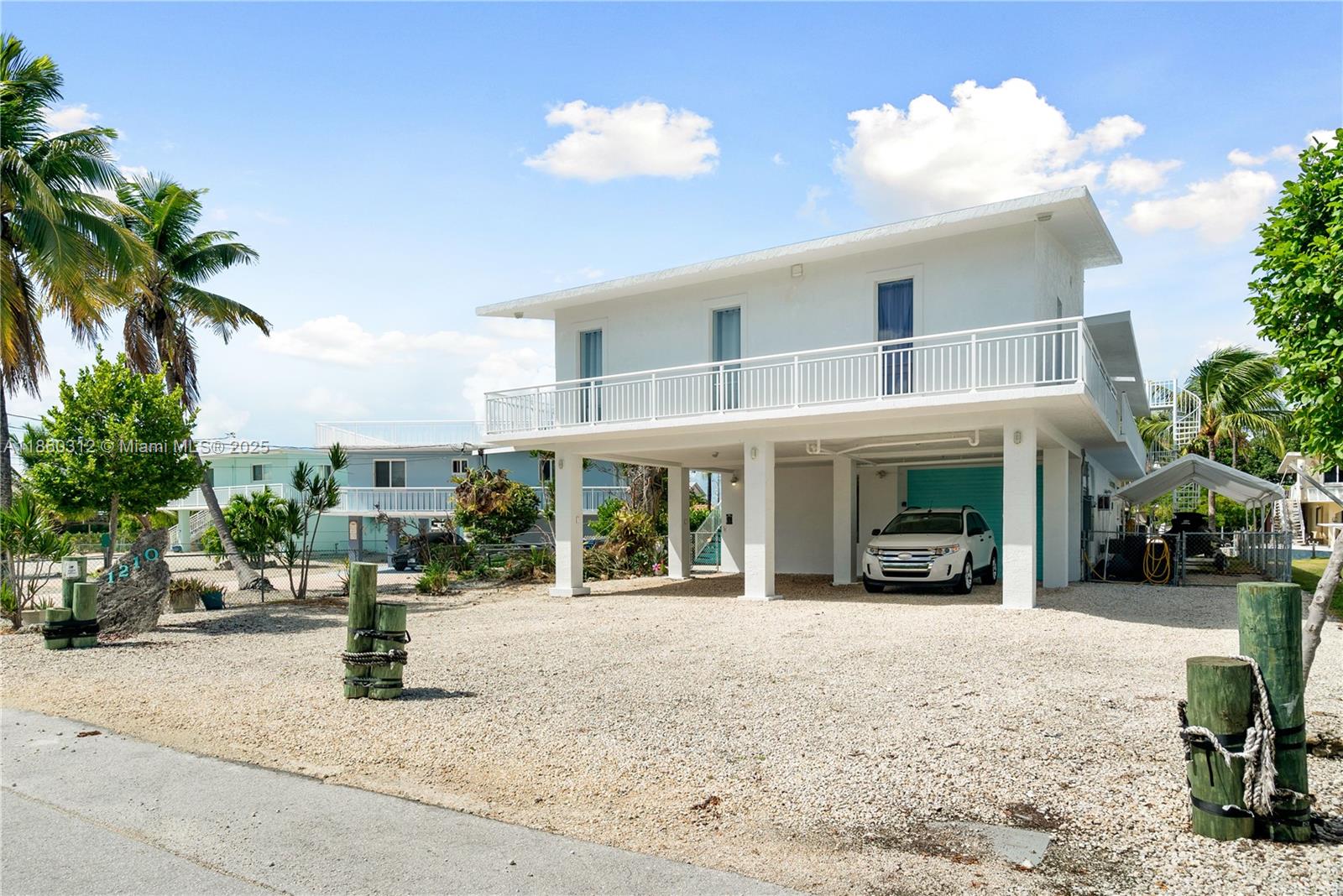ROCK HARBOR ESTATE - Residential