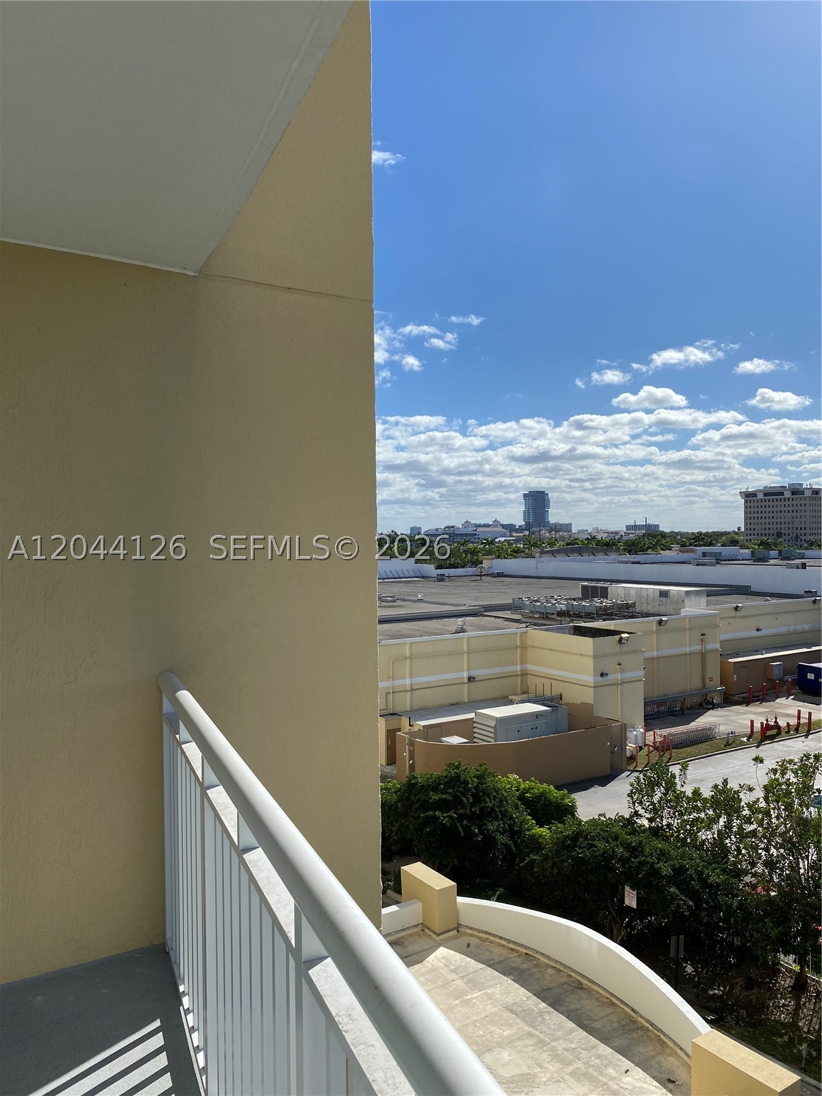 DUO CONDOMINIUM WEST - Residential Lease