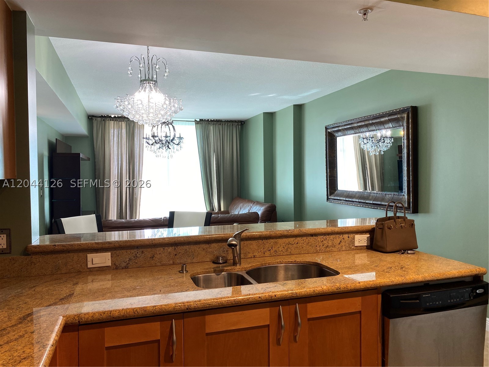 DUO CONDOMINIUM WEST - Residential Lease