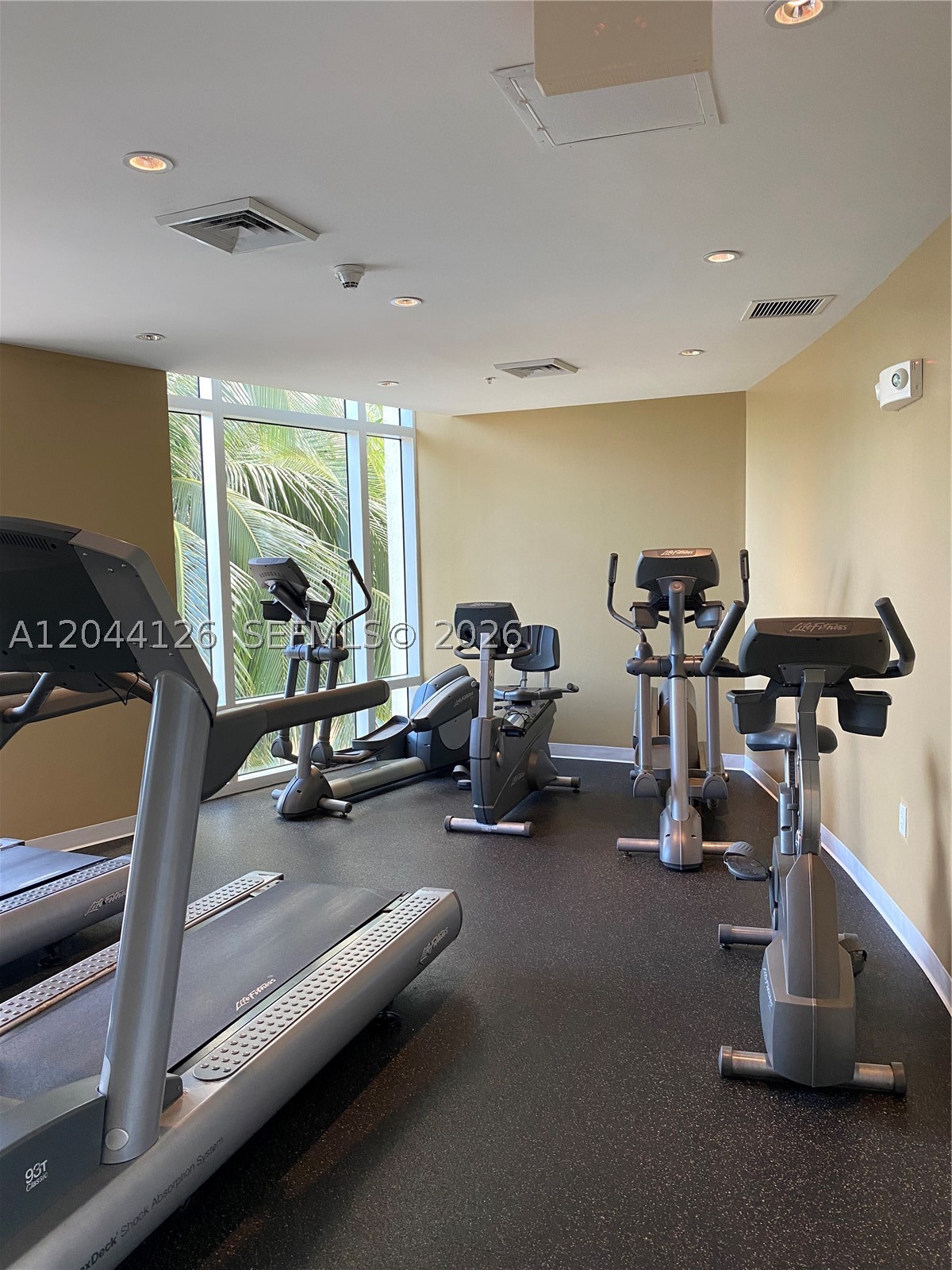 DUO CONDOMINIUM WEST - Residential Lease