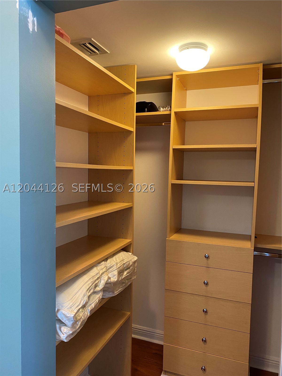 DUO CONDOMINIUM WEST - Residential Lease