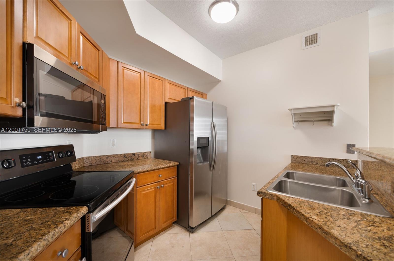 GABLES PARK TOWER - Residential