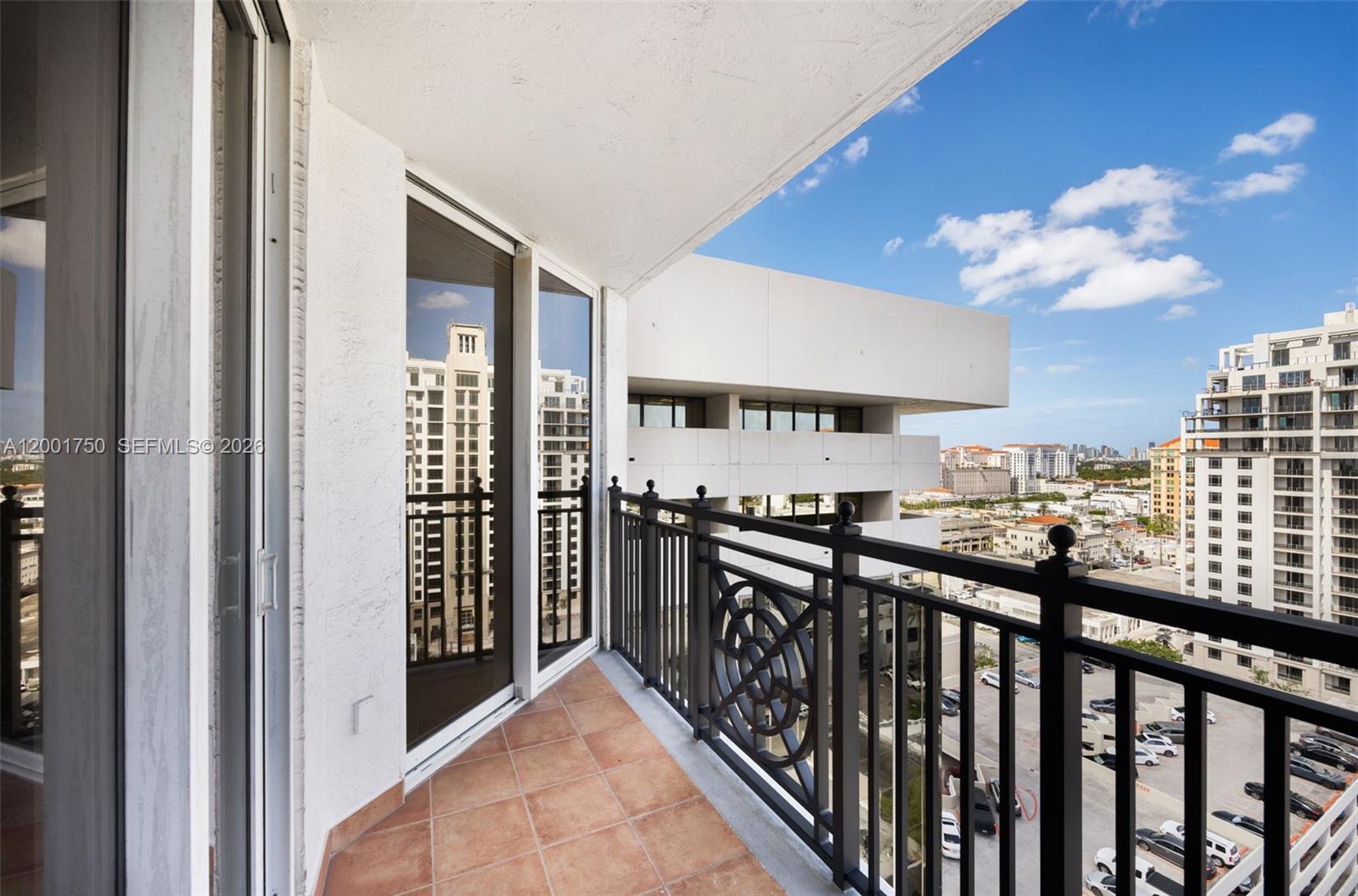 GABLES PARK TOWER - Residential