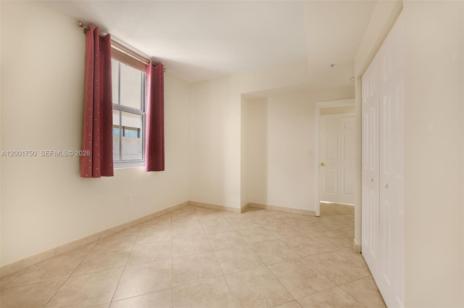 GABLES PARK TOWER - Residential