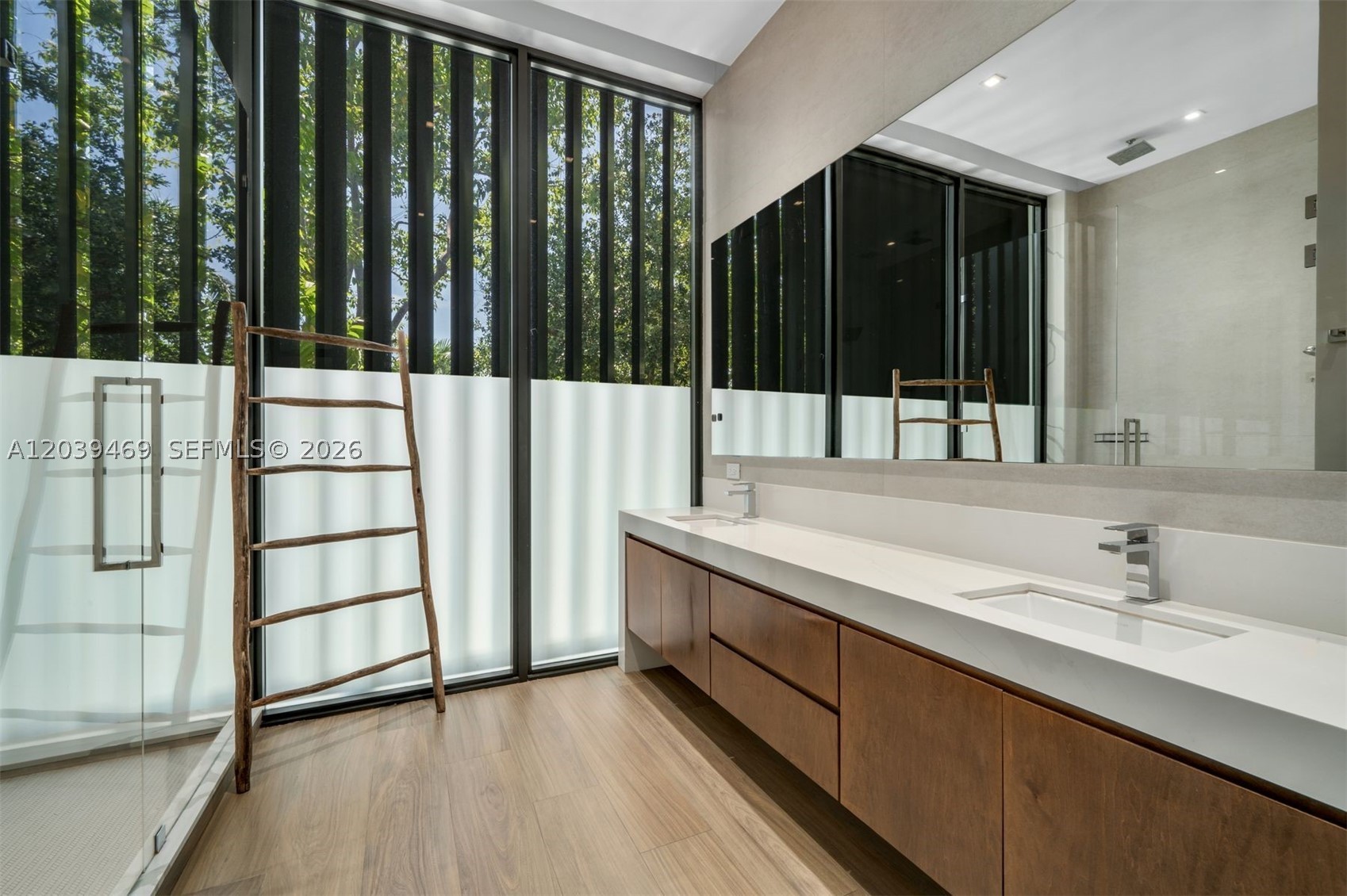 GRANADA PARK A - Residential