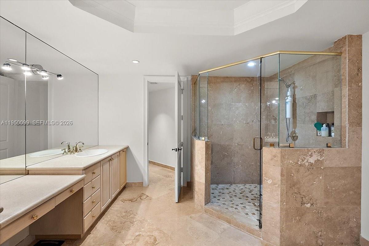 CLOISTERS ON THE BAY COND - Residential