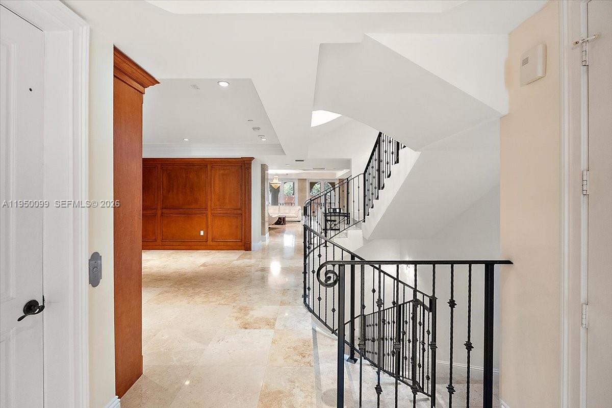 CLOISTERS ON THE BAY COND - Residential