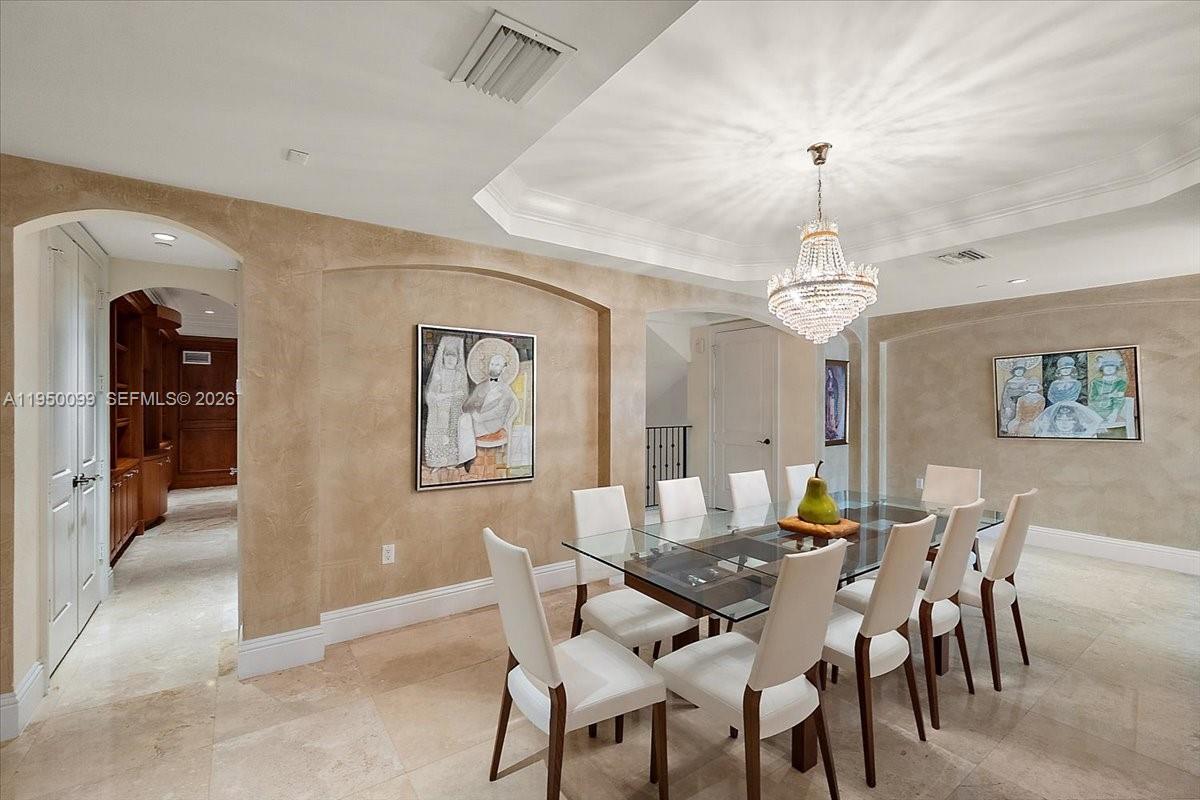 CLOISTERS ON THE BAY COND - Residential