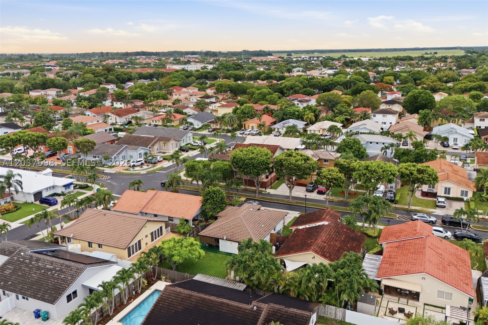 PEACOCKS POINT - Residential