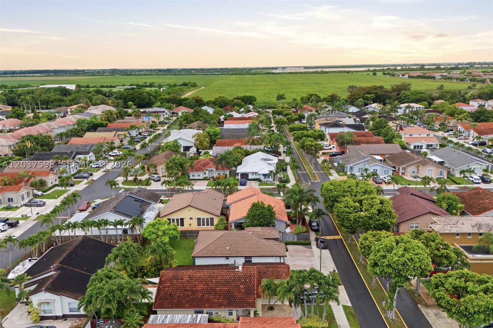 PEACOCKS POINT - Residential