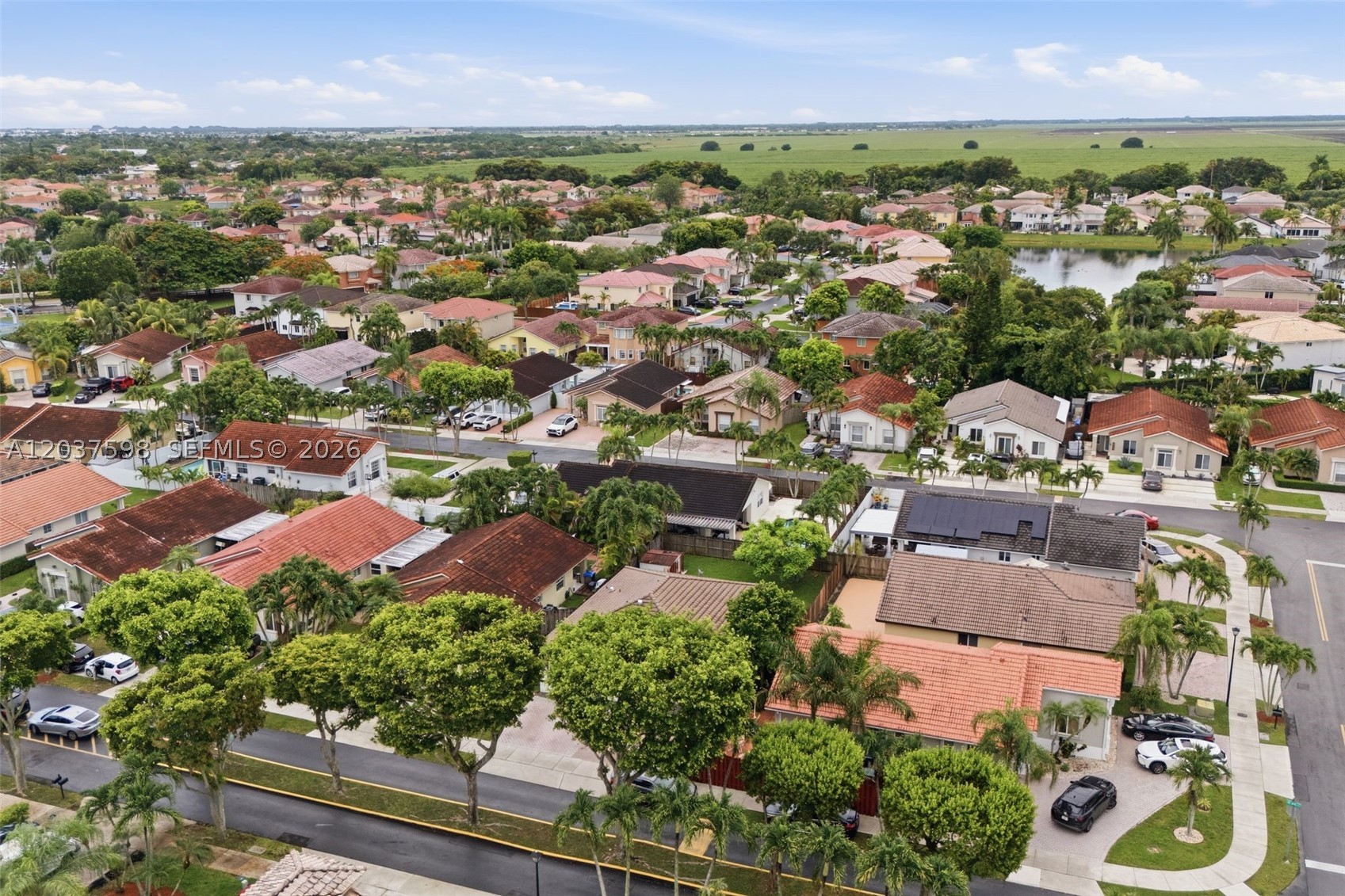 PEACOCKS POINT - Residential
