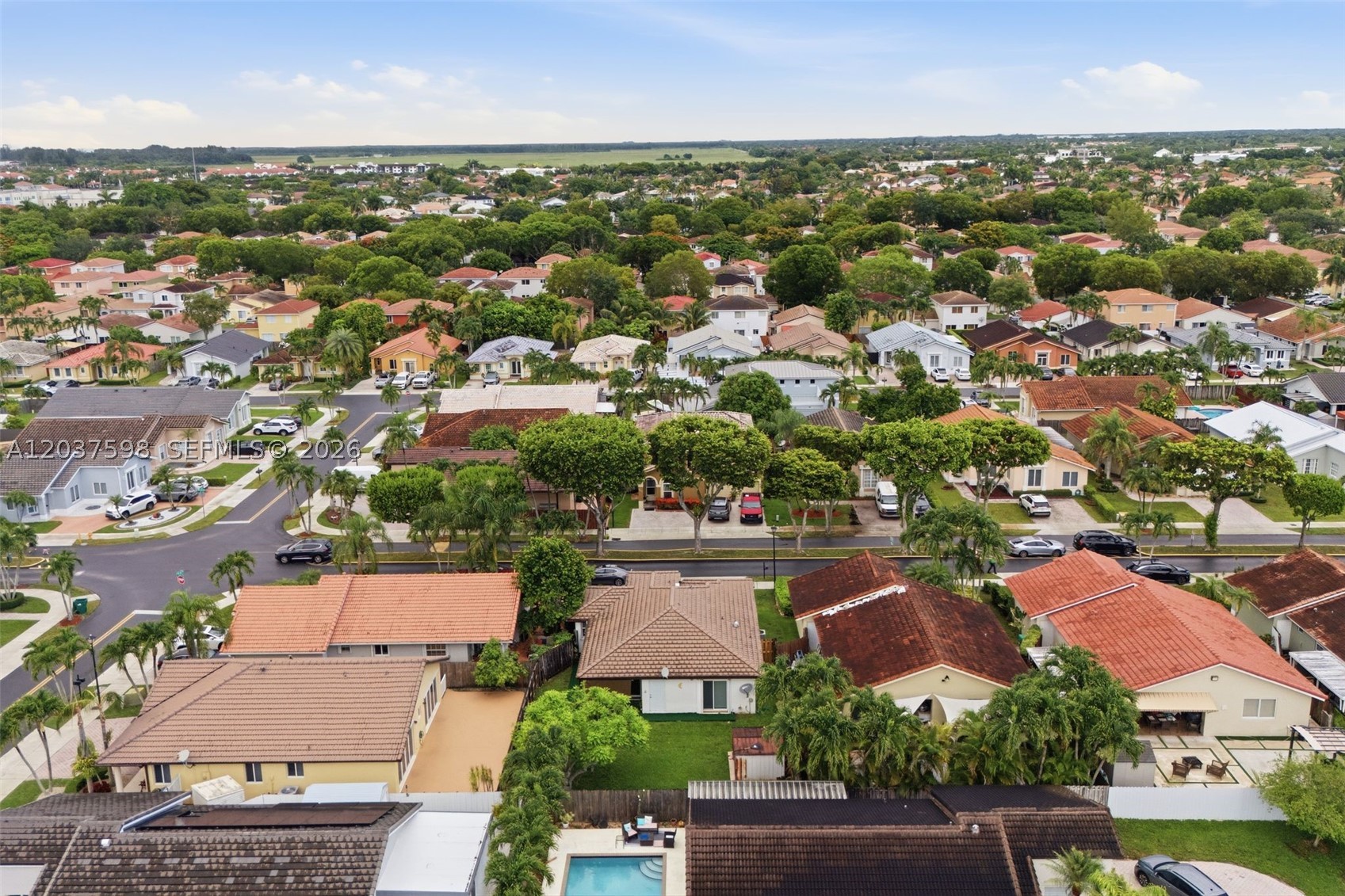 PEACOCKS POINT - Residential