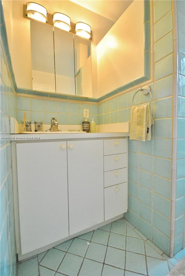 HAYNSWORTH BEACH SUB - Residential Lease
