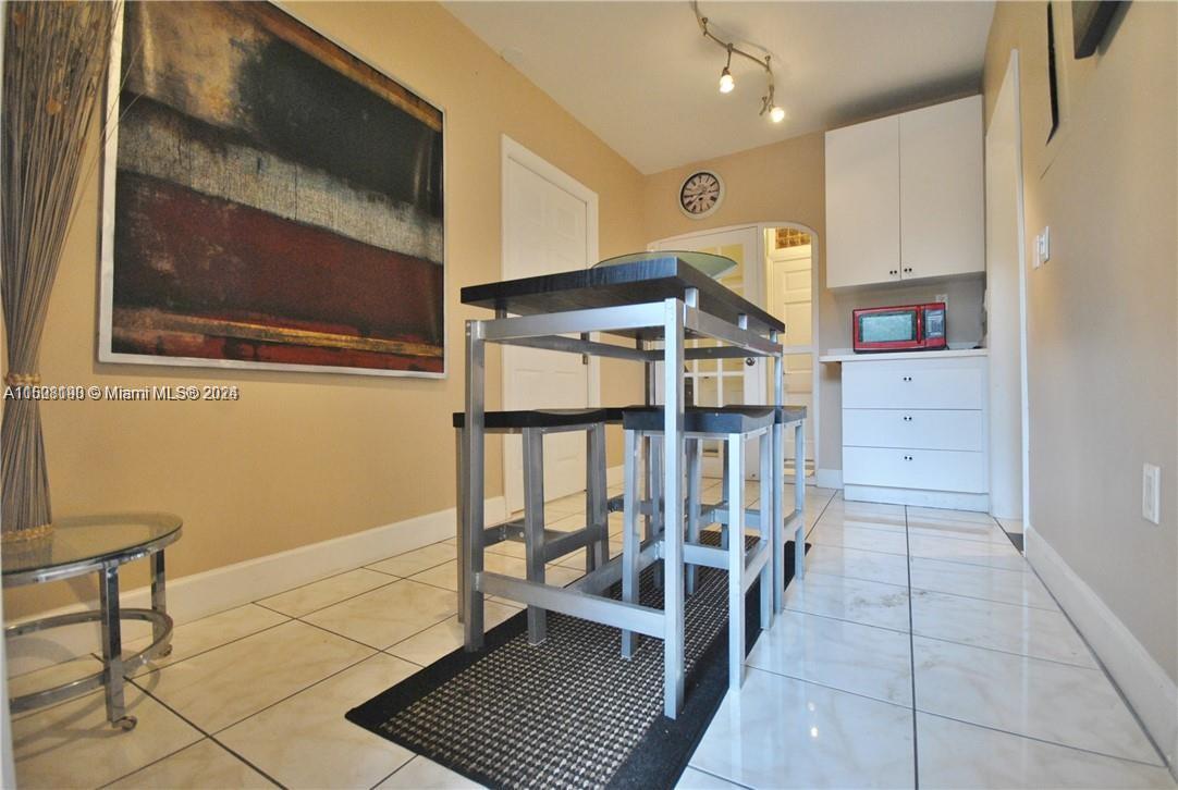 HAYNSWORTH BEACH SUB - Residential Lease