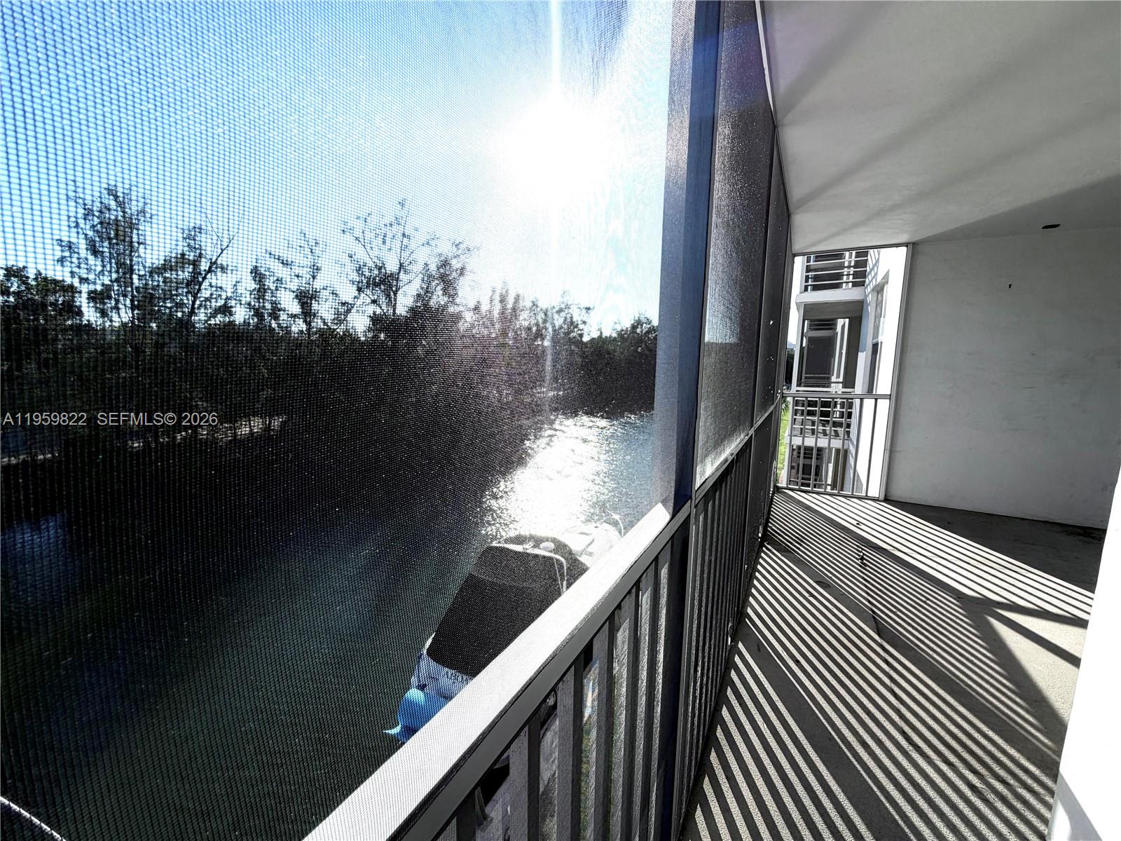 EASTERN SHORES WHITE HOUS - Residential