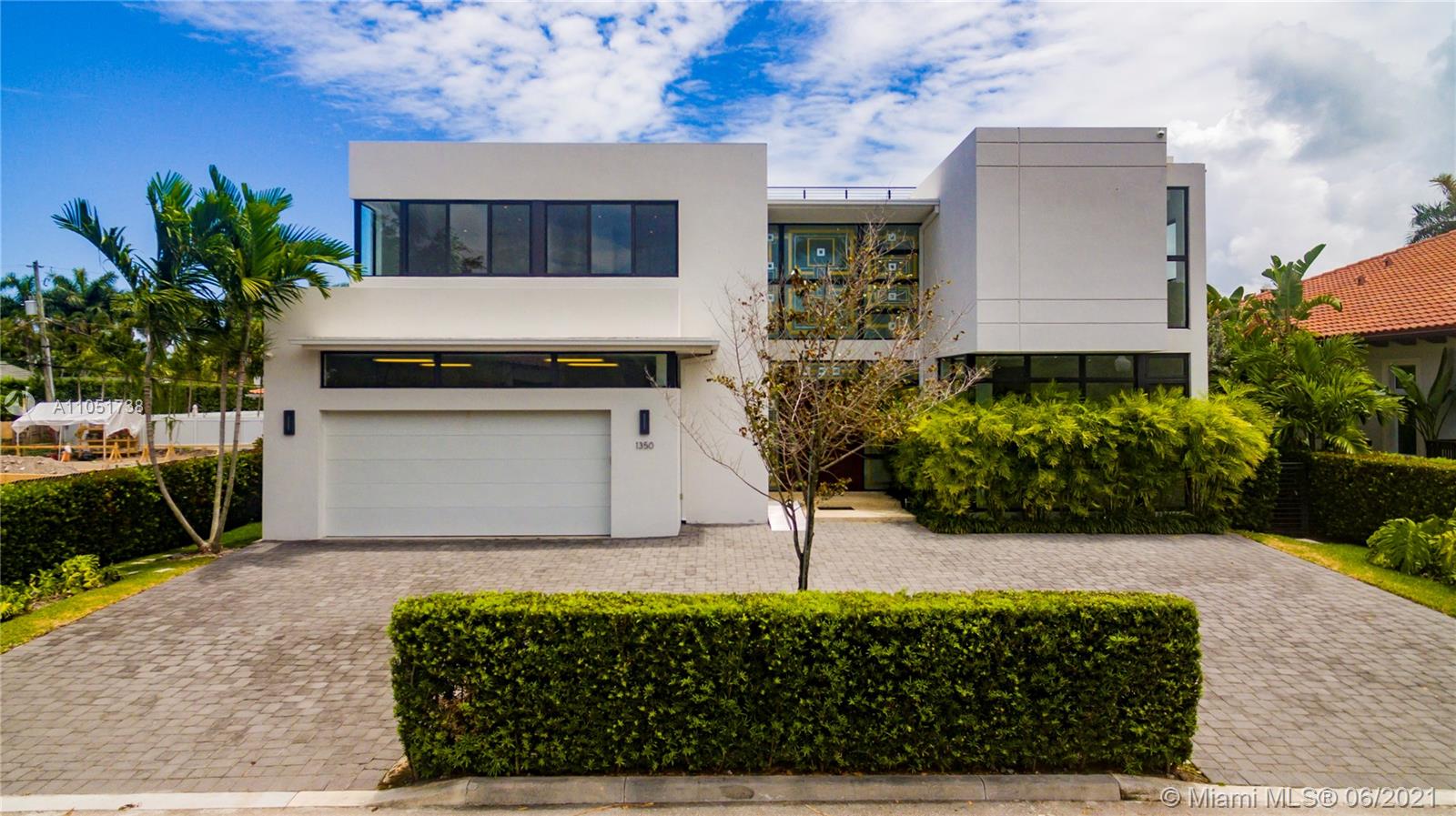 New Construction (2016) w/ leading edge architecture. Beautiful  home situated in exclusive Bay Harbor Islands. 2-story residence features 6bd/6.5ba + study w/ over 5,300 sf under a/c & 6,000 sf gross space. Magnificent Double hight ceilings, spectacular  kitchen, top of the line appliances, exquisite finishes, open & spacious living & dining rm. Covered patio, pool, Jacuzzi + rooftop terrace. Has an elevator.