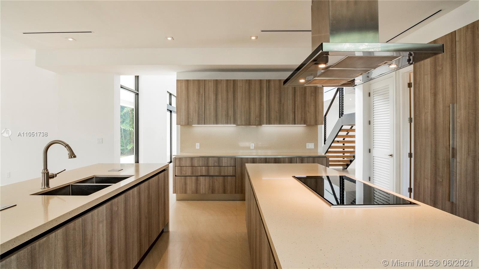 BAY HARBOR ISLAND - Residential