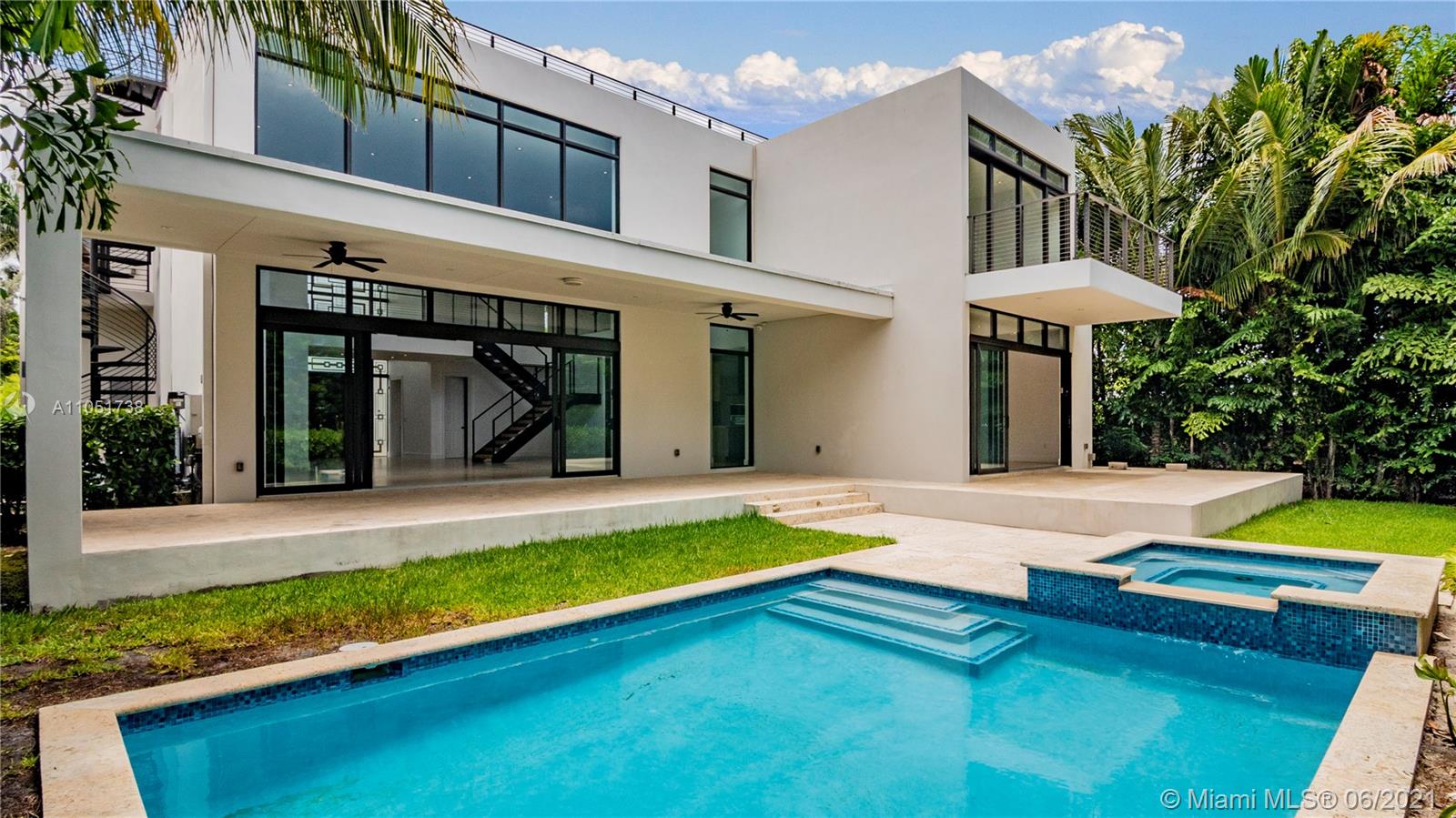 BAY HARBOR ISLAND - Residential