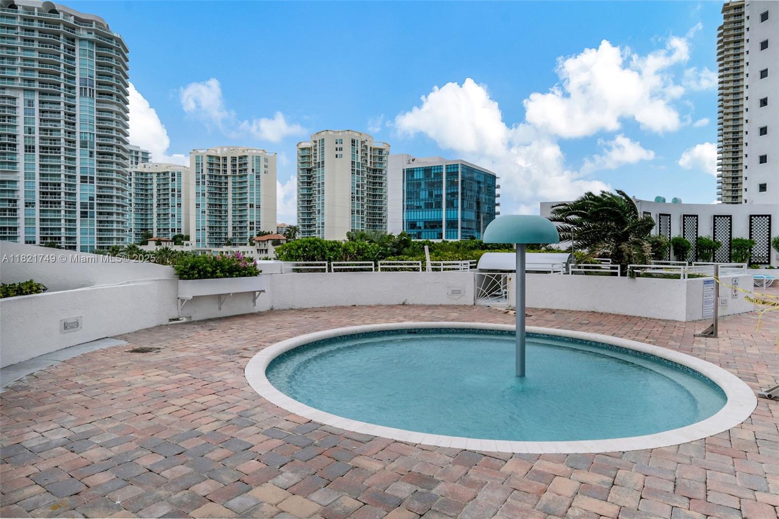 OCEANIA I CONDO - Residential