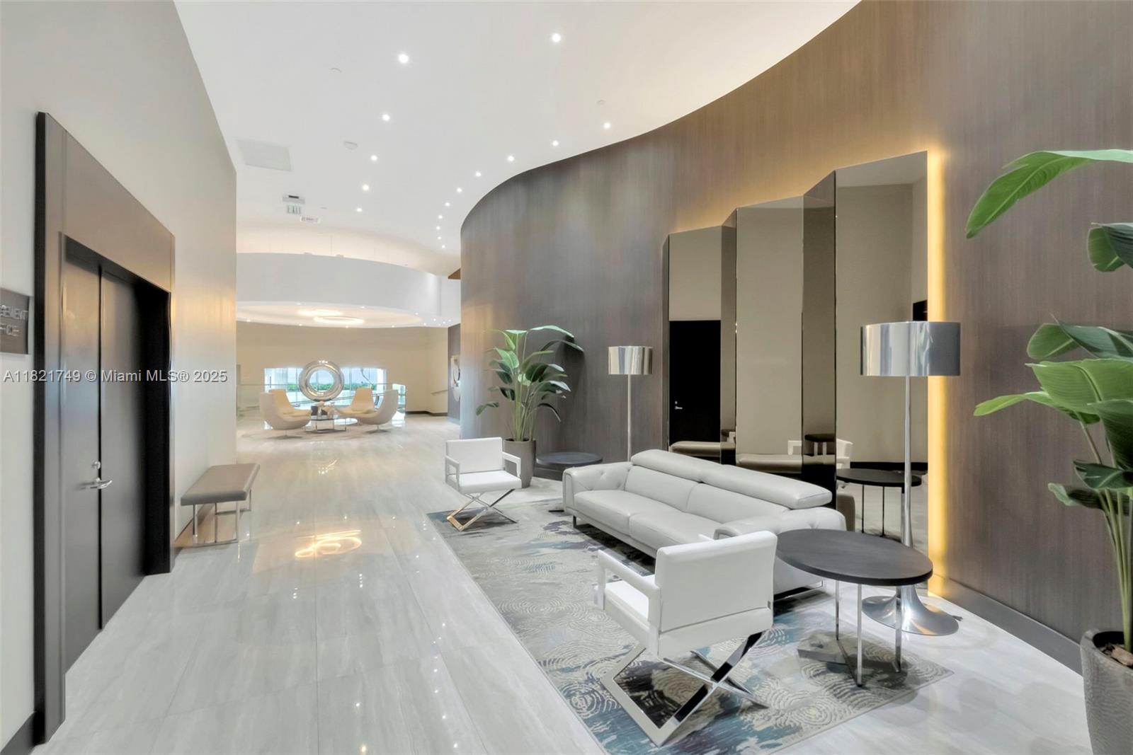 OCEANIA I CONDO - Residential
