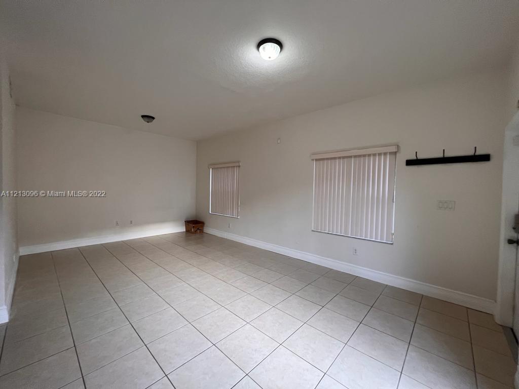 PEMBROKE CAY CONDO - Residential Lease