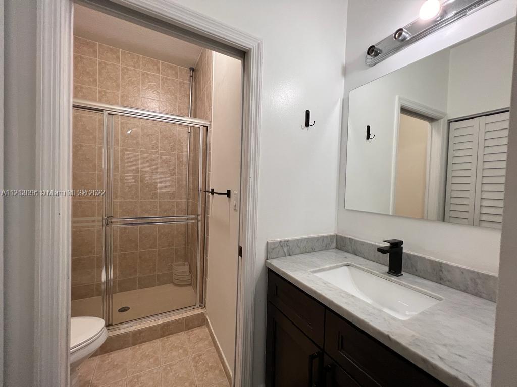 PEMBROKE CAY CONDO - Residential Lease