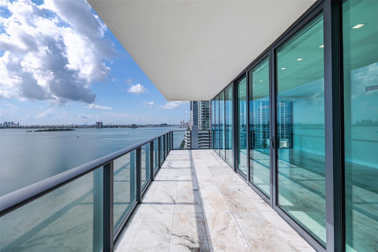 ONE PARAISO CONDO - Residential