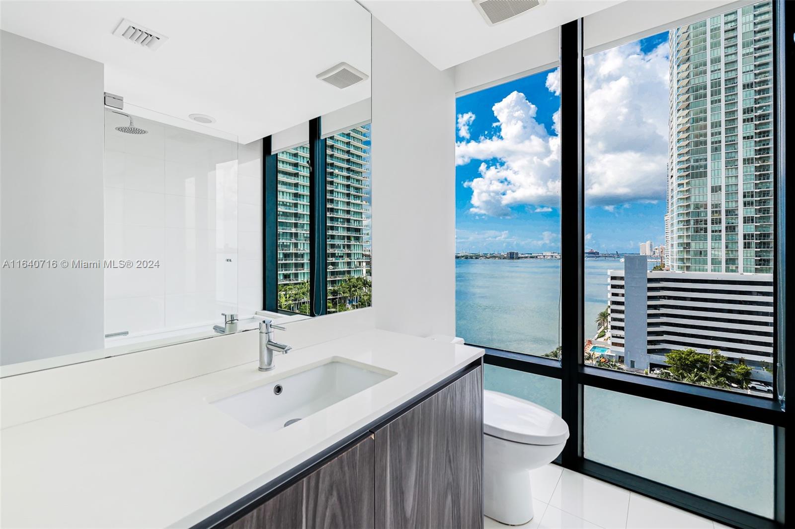 ONE PARAISO CONDO - Residential