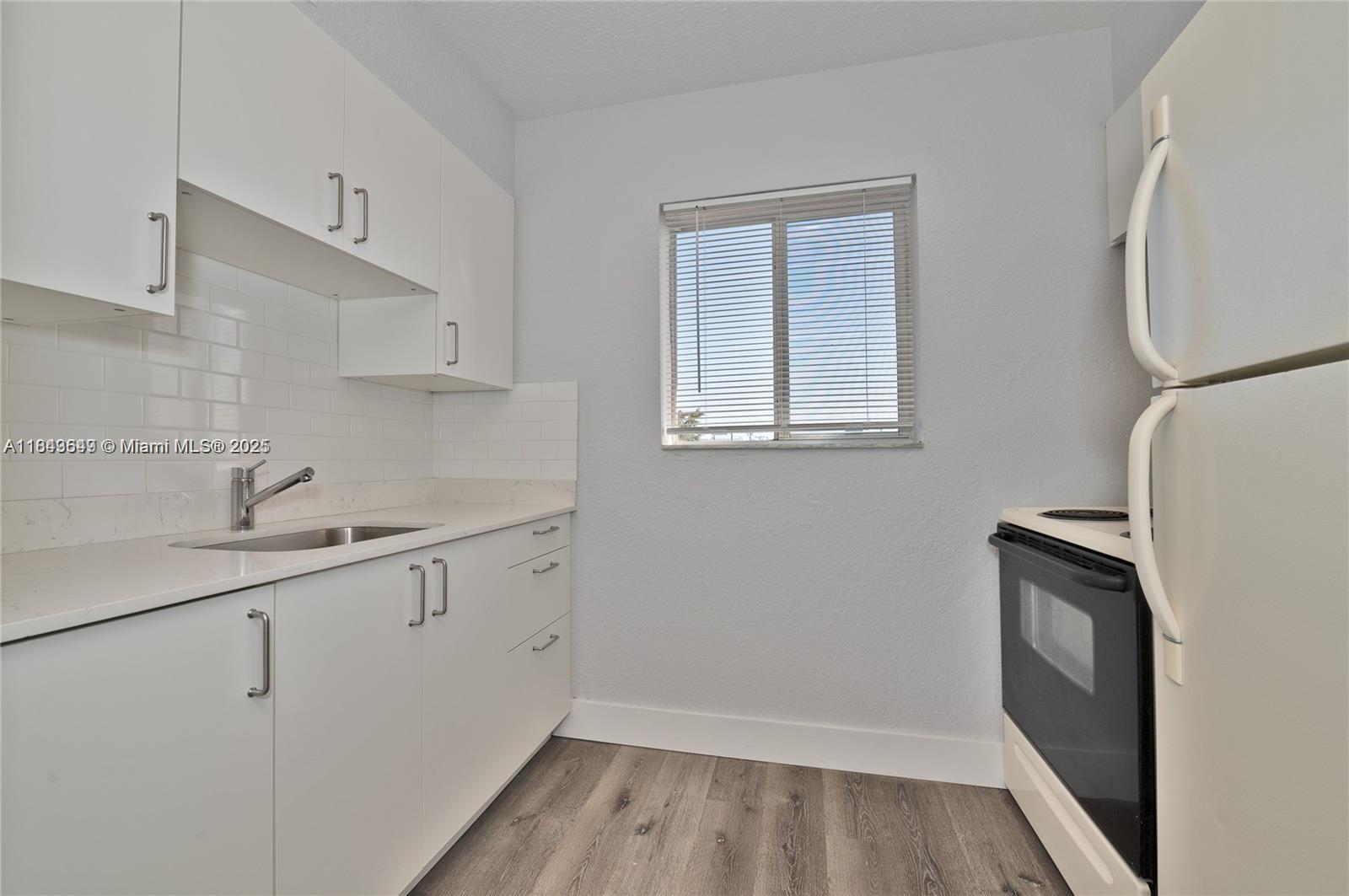 RIVER GRAND II CONDO - Residential