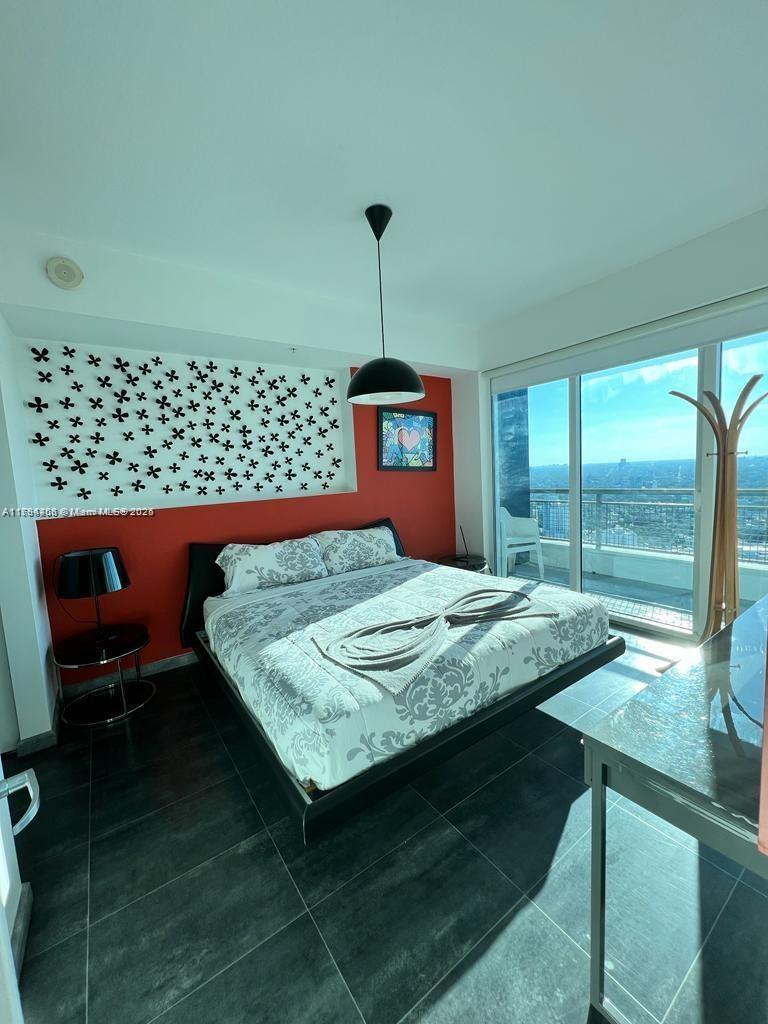 INFINITY AT BRICKELL - Residential Lease