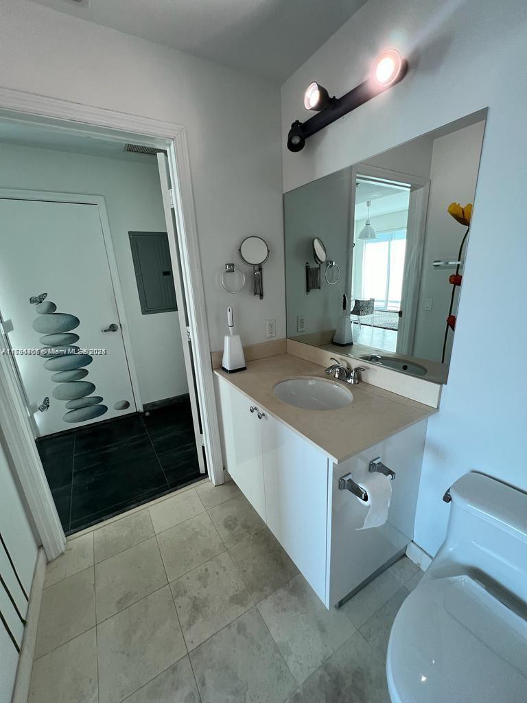 INFINITY AT BRICKELL - Residential Lease