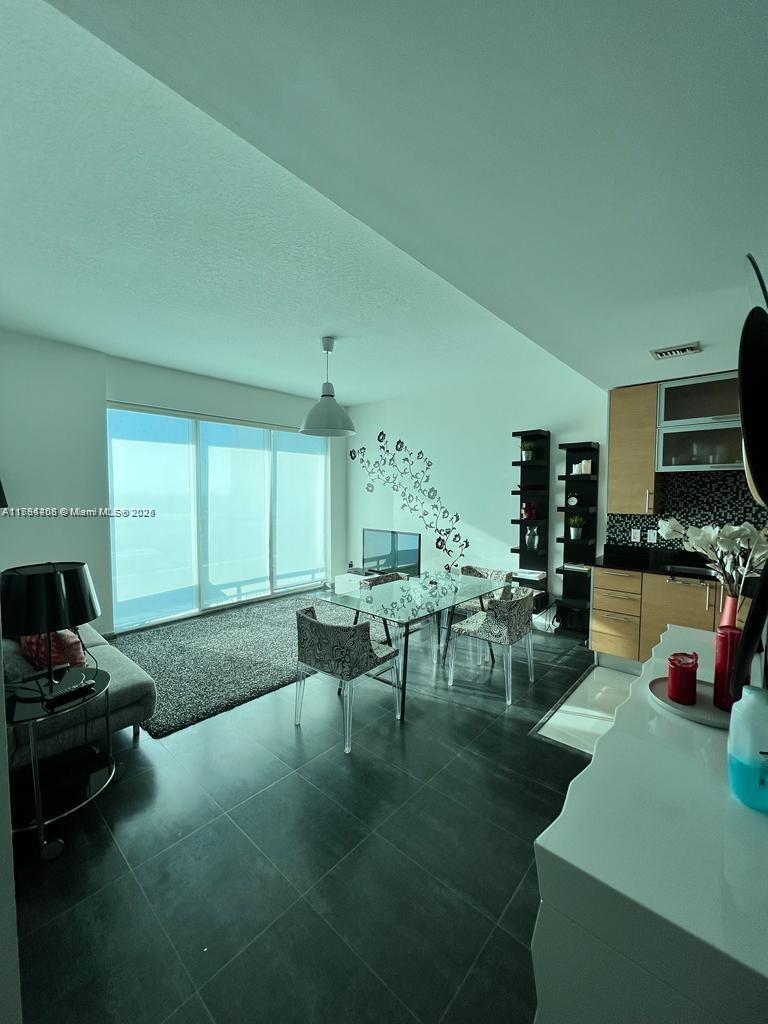 INFINITY AT BRICKELL - Residential Lease