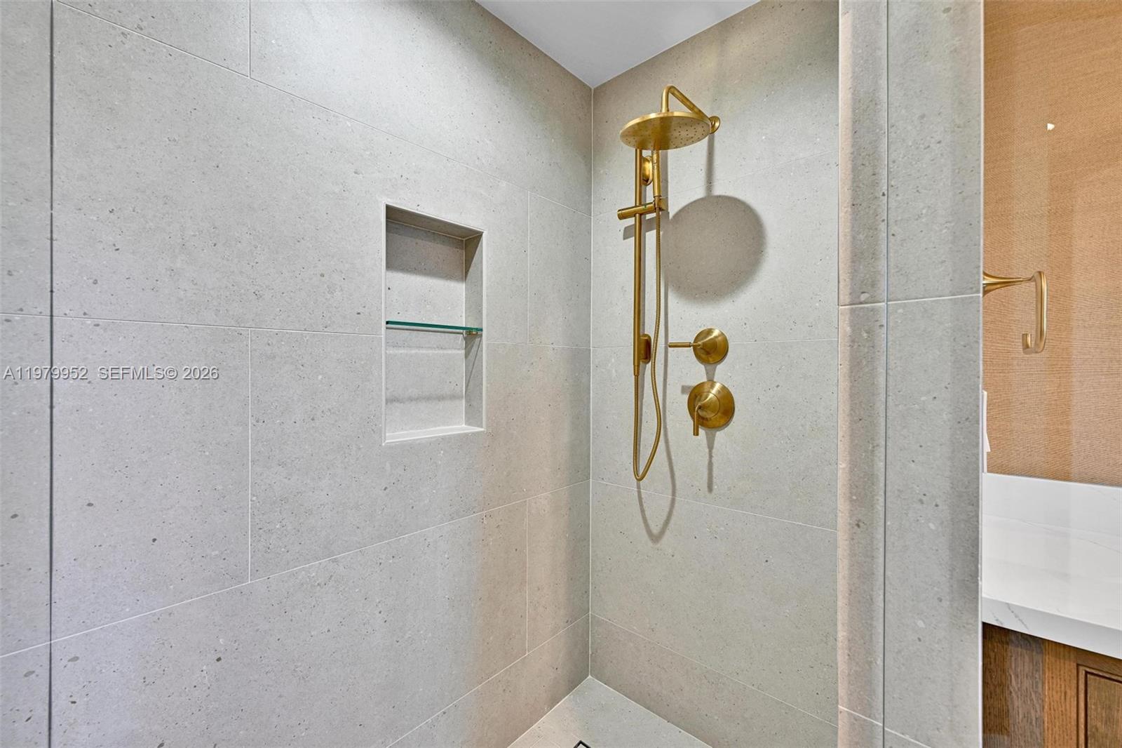 DEERING BAY CONDO II - Residential