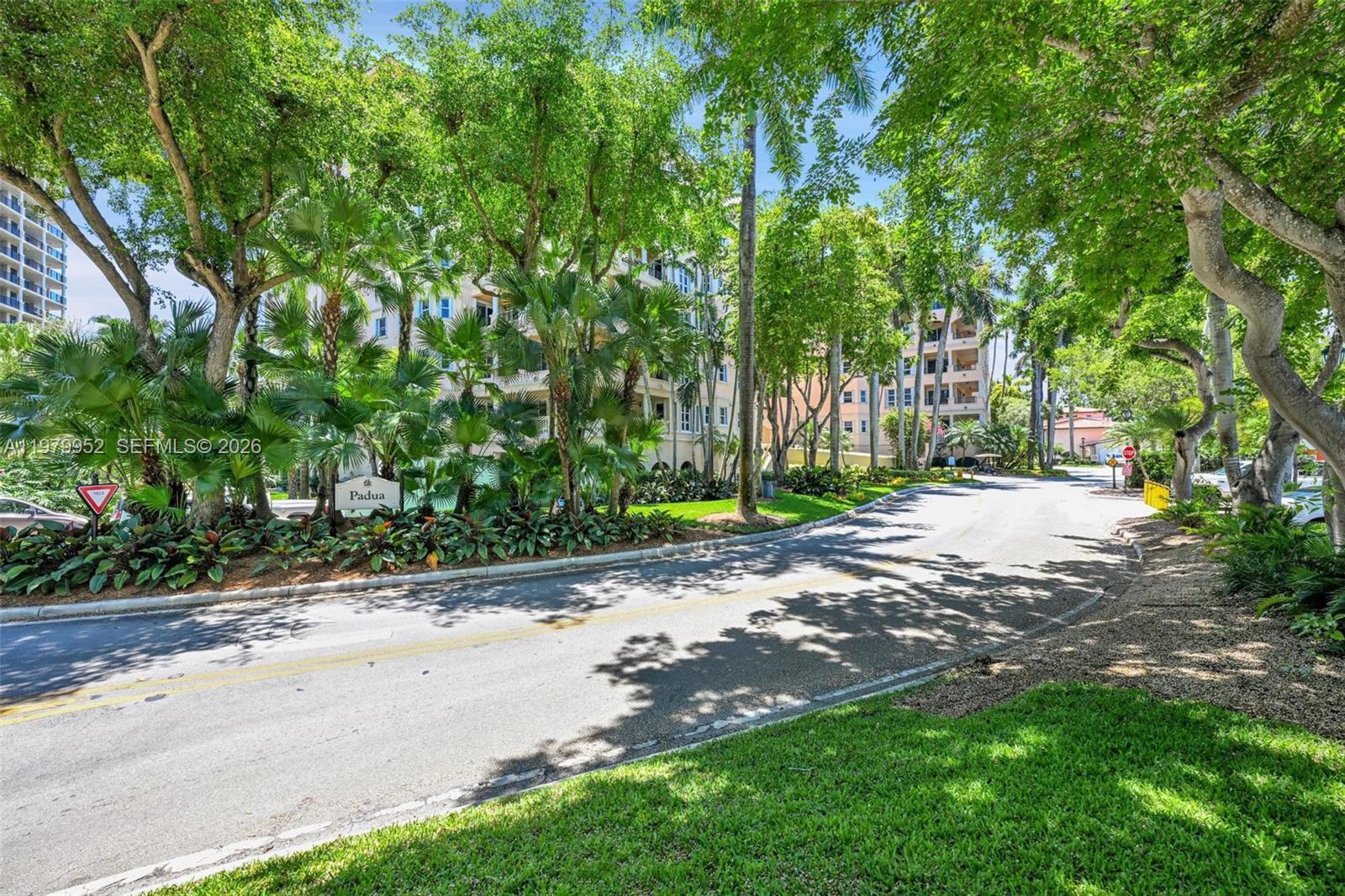 DEERING BAY CONDO II - Residential