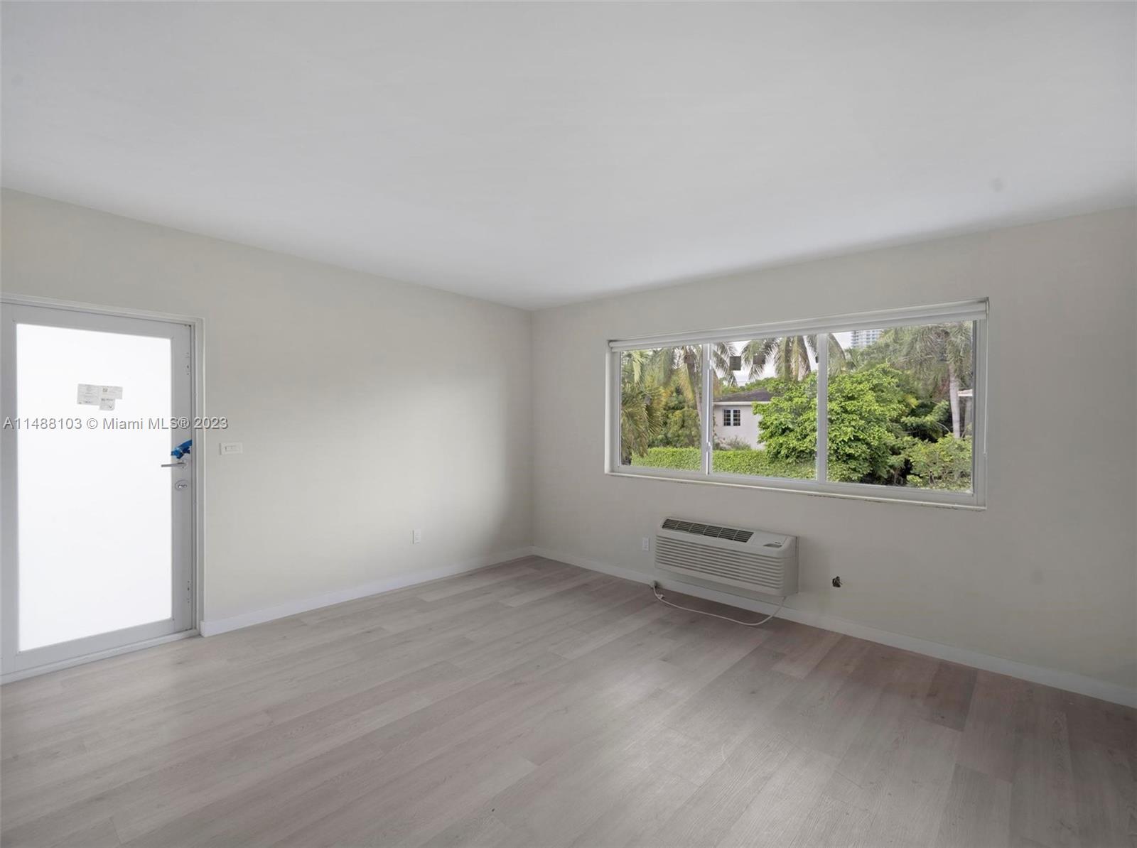 LINCOLN SUB - Residential Lease