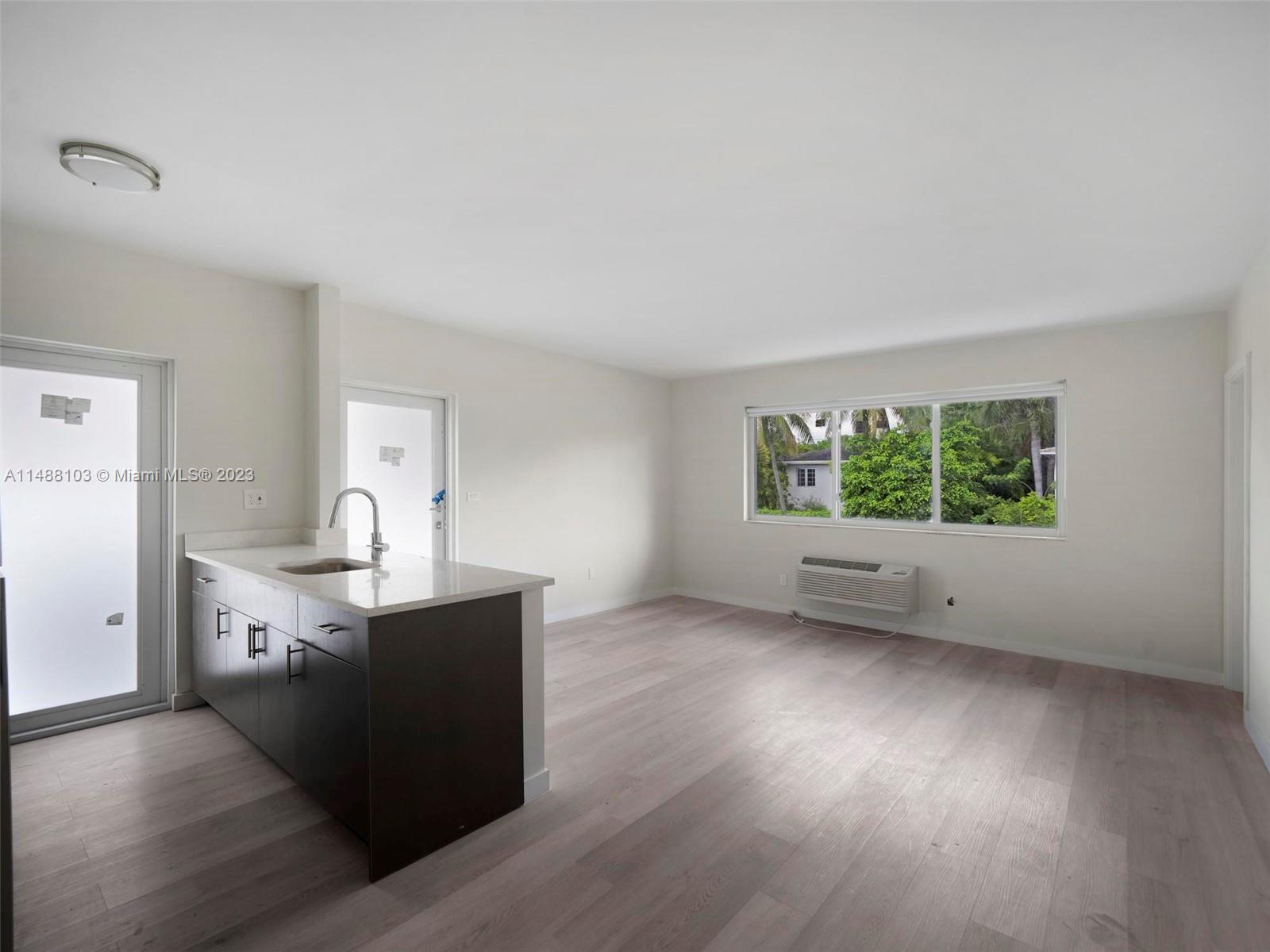 LINCOLN SUB - Residential Lease