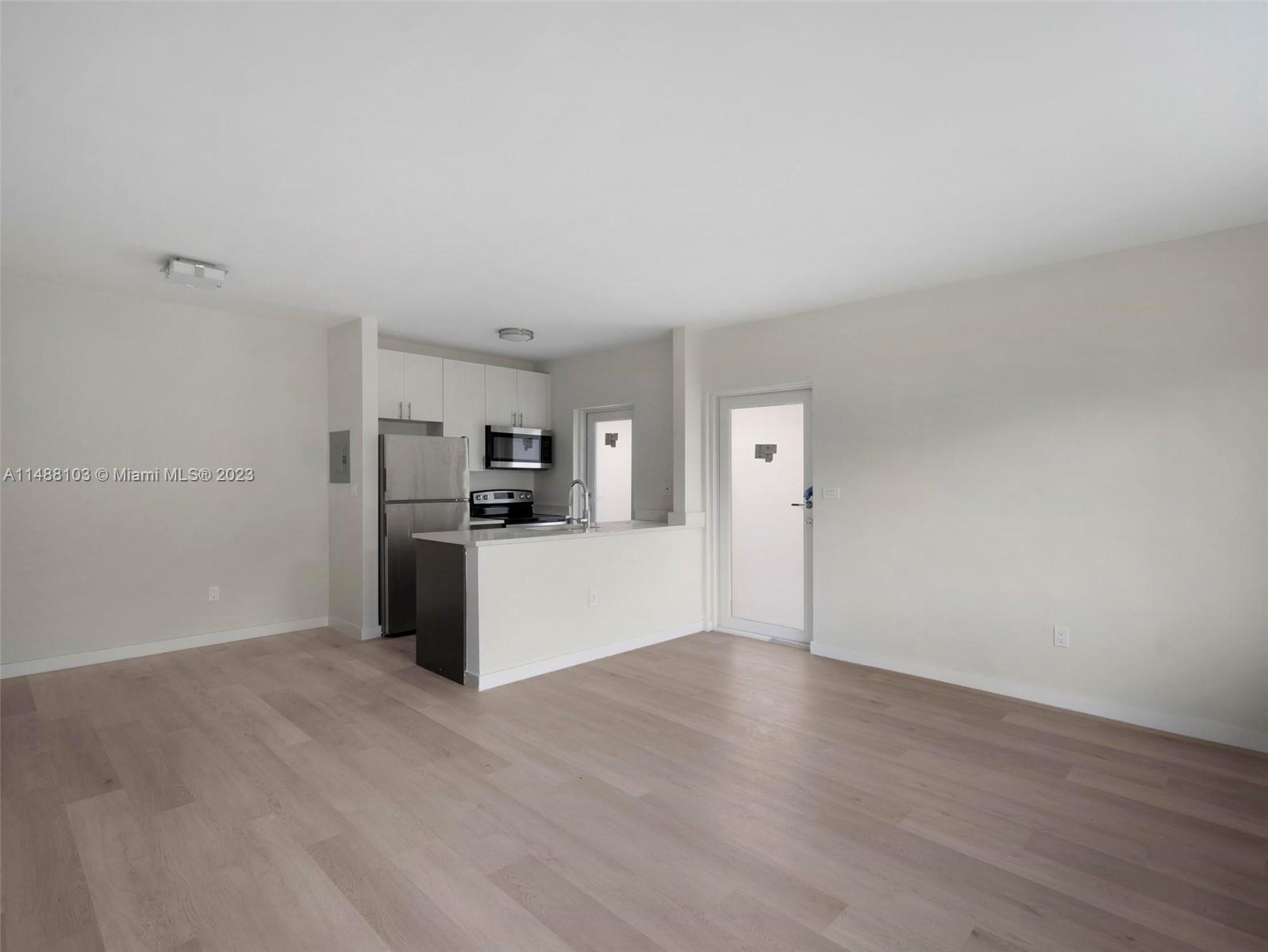 LINCOLN SUB - Residential Lease