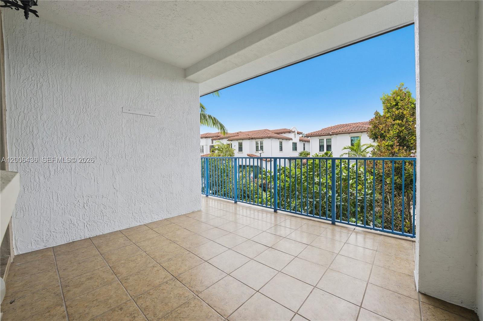 RAINTREE - Residential
