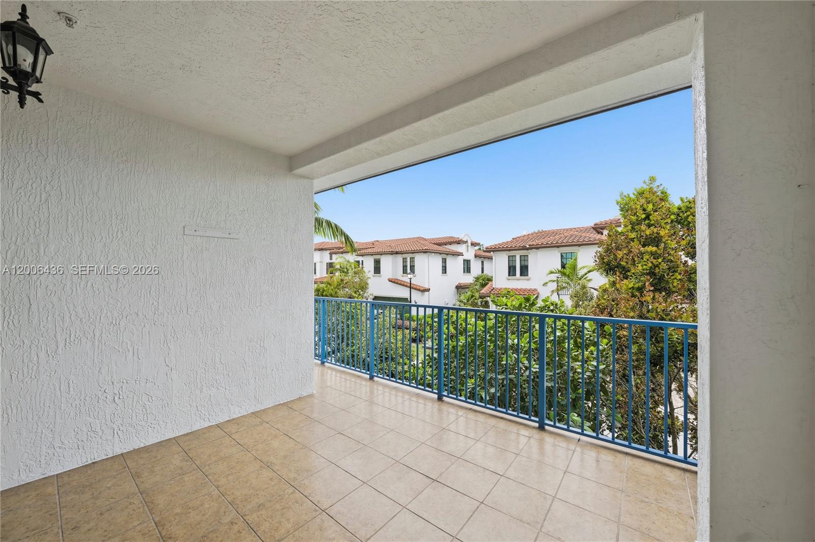RAINTREE - Residential
