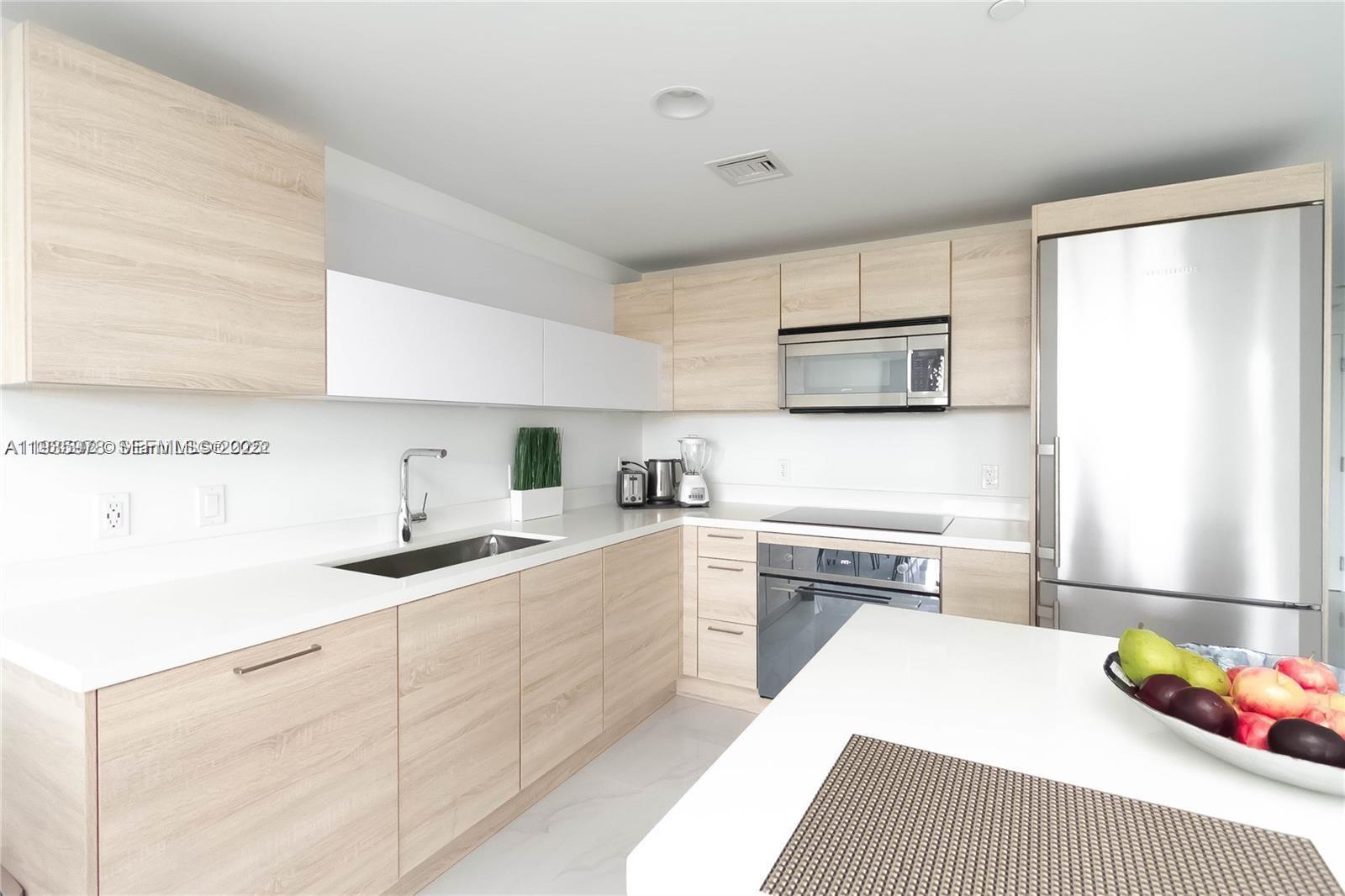 THE HARBOUR SOUTH CONDO - Residential