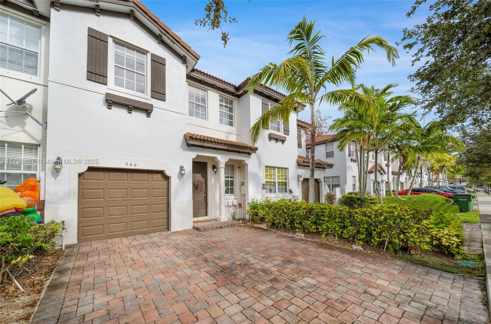 VILLAS AT PORTOFINO EAST - Residential Lease