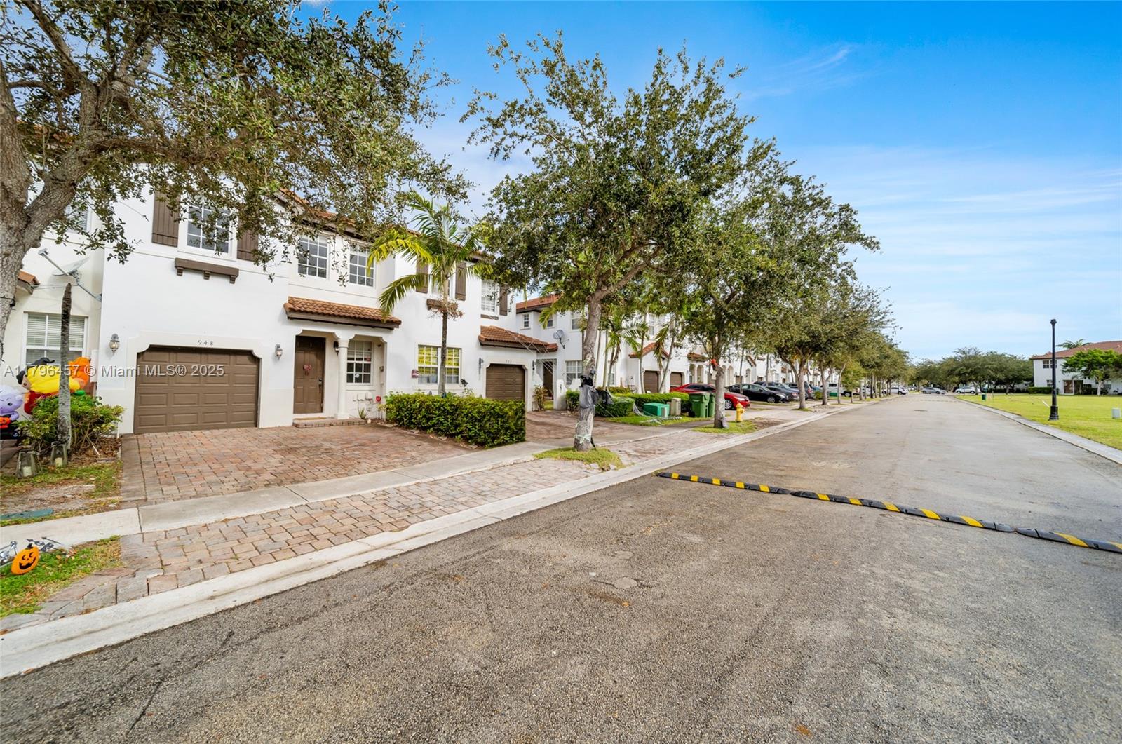 VILLAS AT PORTOFINO EAST - Residential Lease
