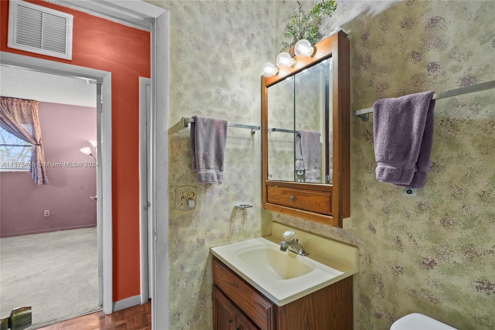 PALMLAND HOMES SOUTH NO 4 - Residential