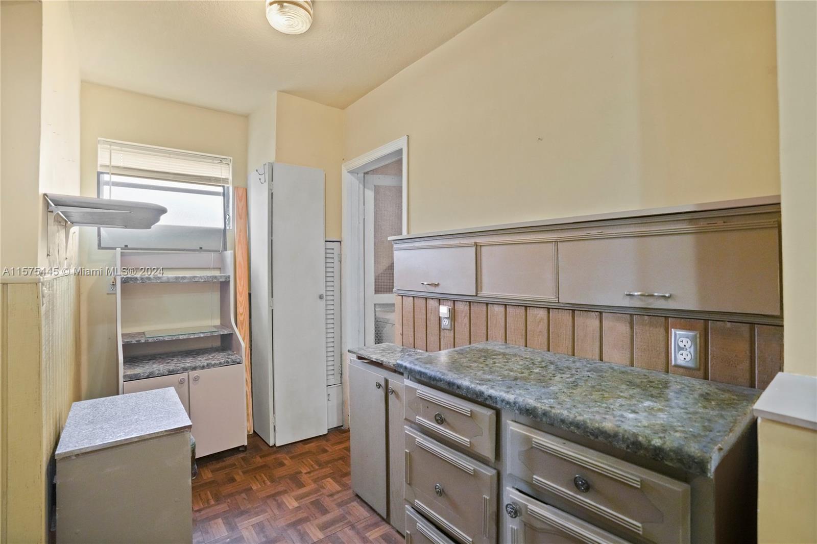 PALMLAND HOMES SOUTH NO 4 - Residential