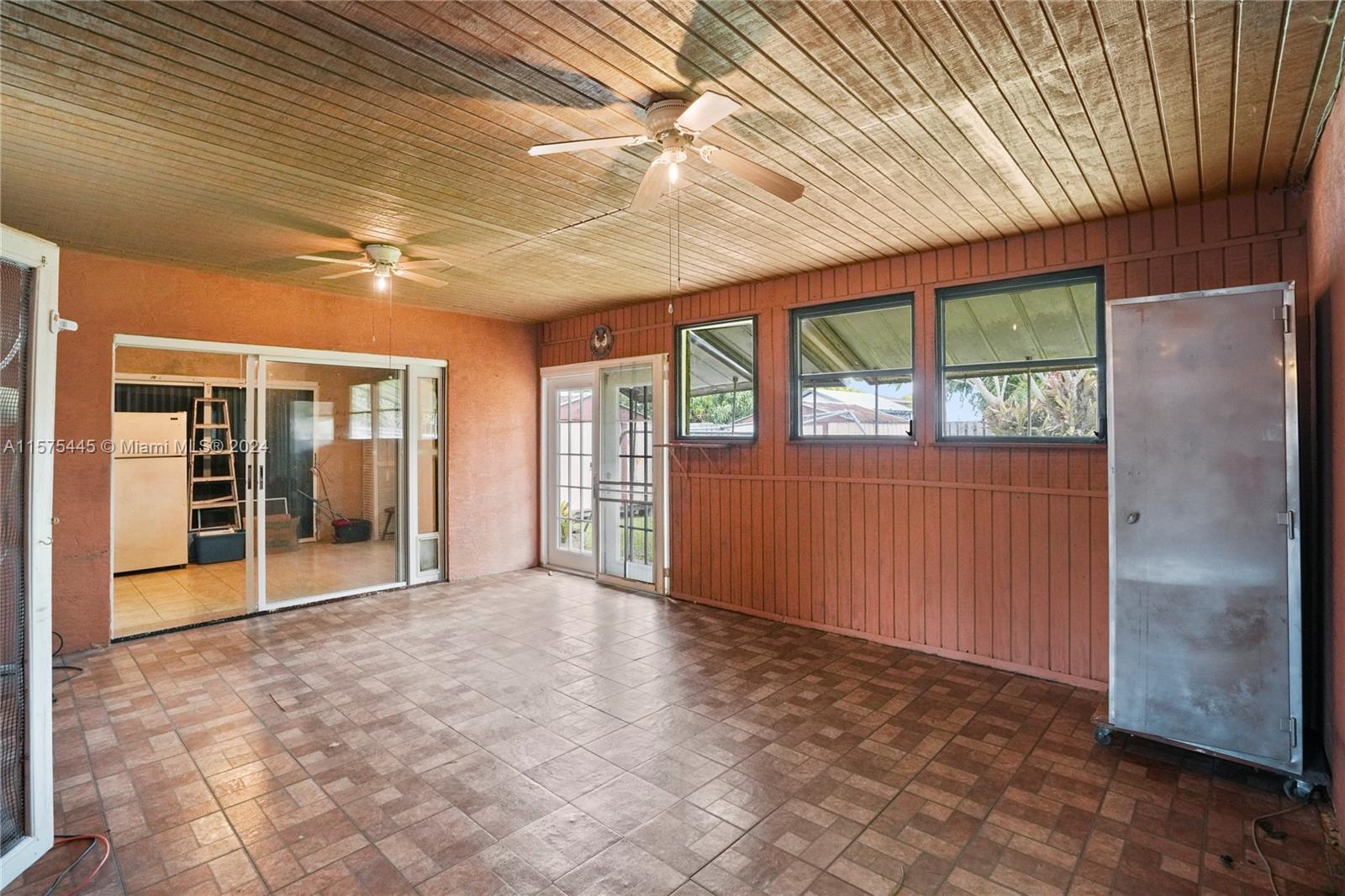 PALMLAND HOMES SOUTH NO 4 - Residential
