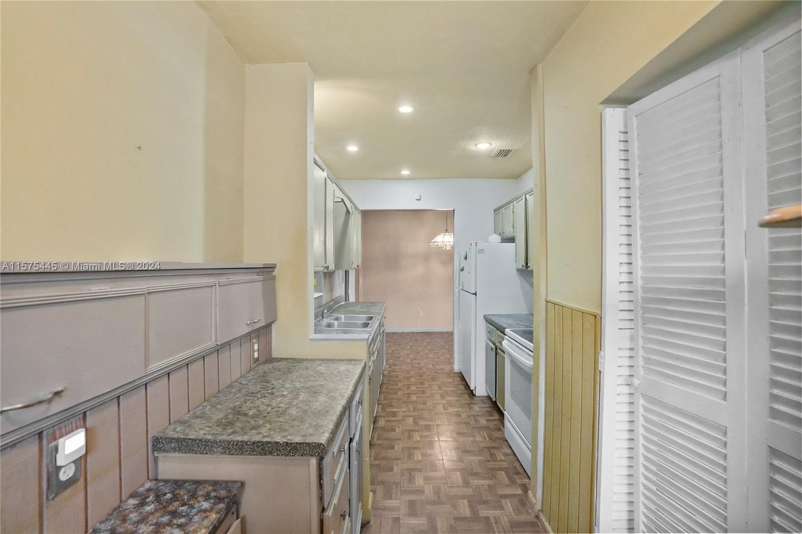 PALMLAND HOMES SOUTH NO 4 - Residential